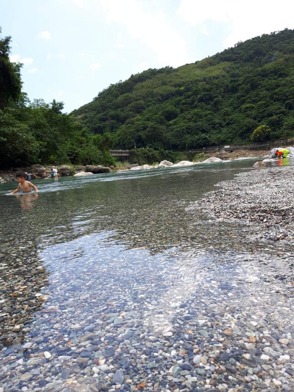 Dai Yi Shia B&B Fushi Bagian luar foto